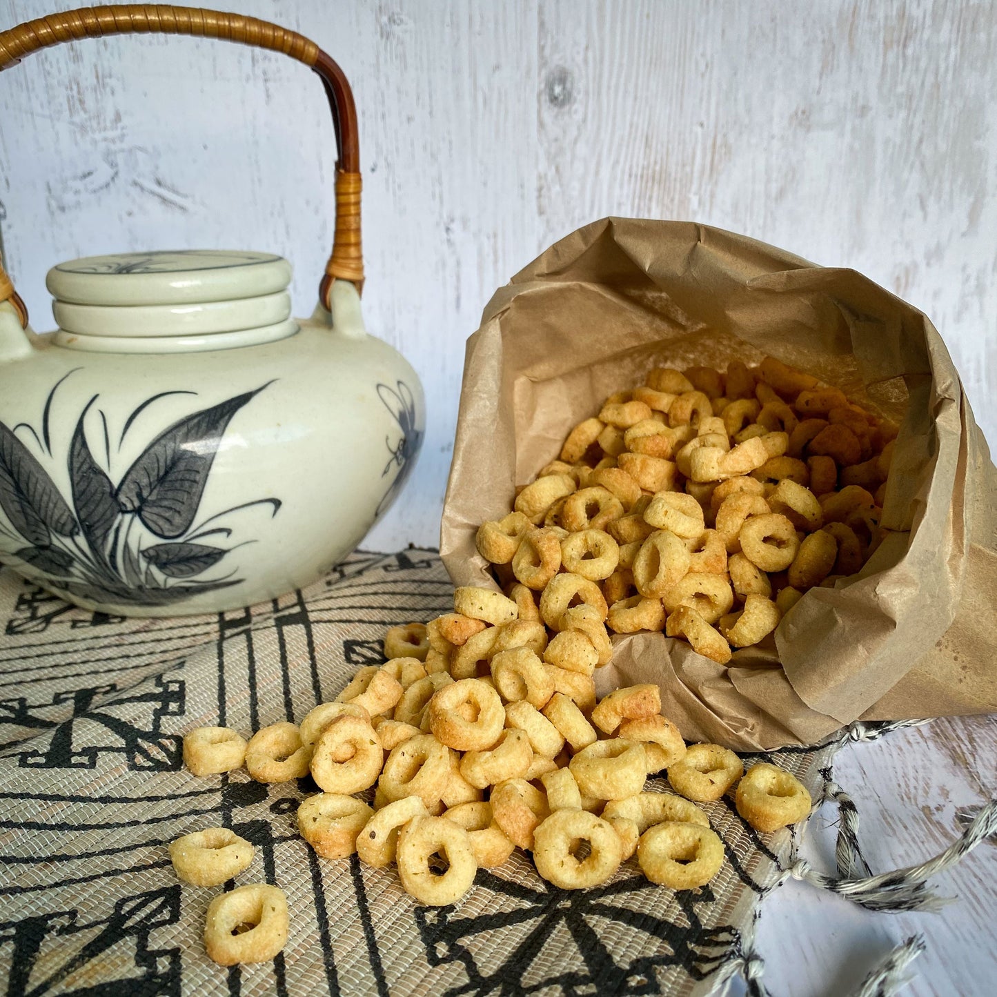 Yippea Lime and Cracked Pepper Puffs - Gluten free